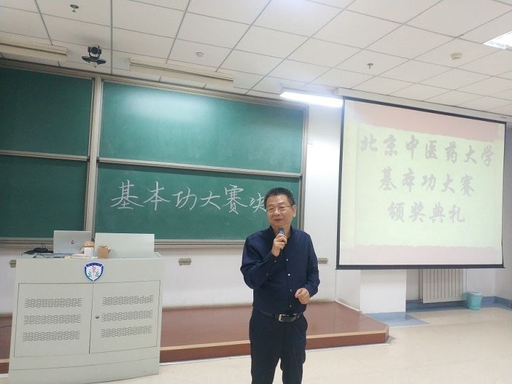 1624871014179013945.jpg j4.jpg