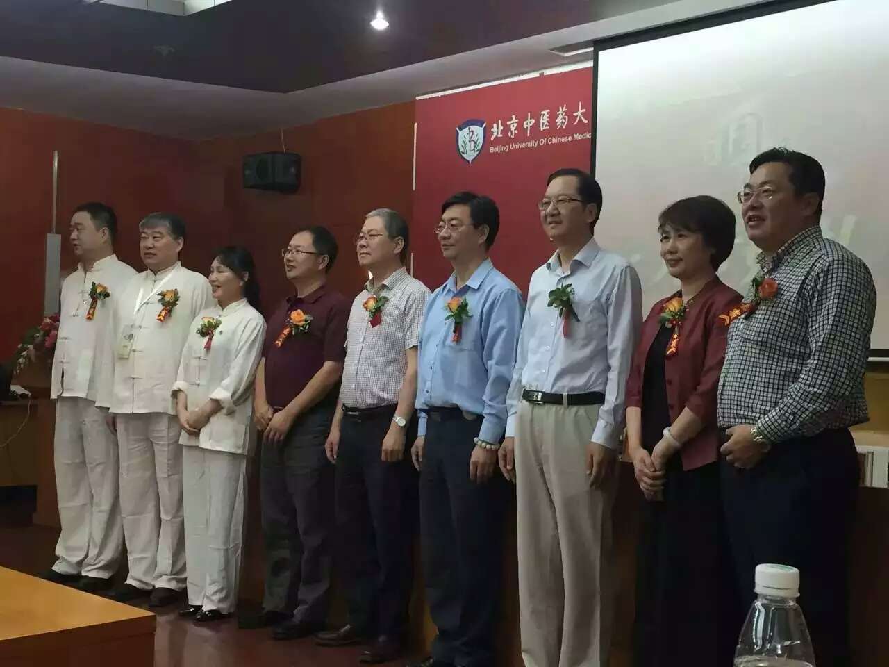 1464602375622008447.jpg 1464602375622008447.jpg